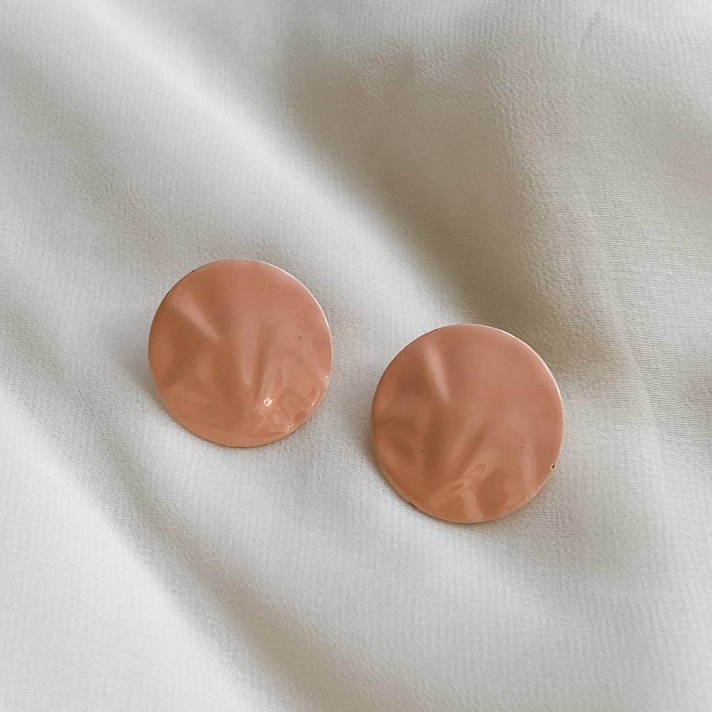 VTG Baby Pink Nude Wavy Circle Earrings